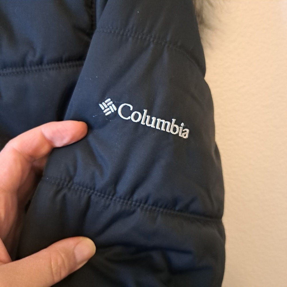 Columbia Womens Black Quilted Puffer Jacket Faux Fur Trim Hood Small RN69724 - Picture 2 of 7